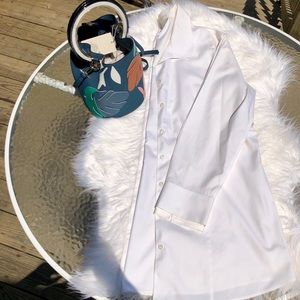 Long Sleeve Crisp White Button Down 🍭